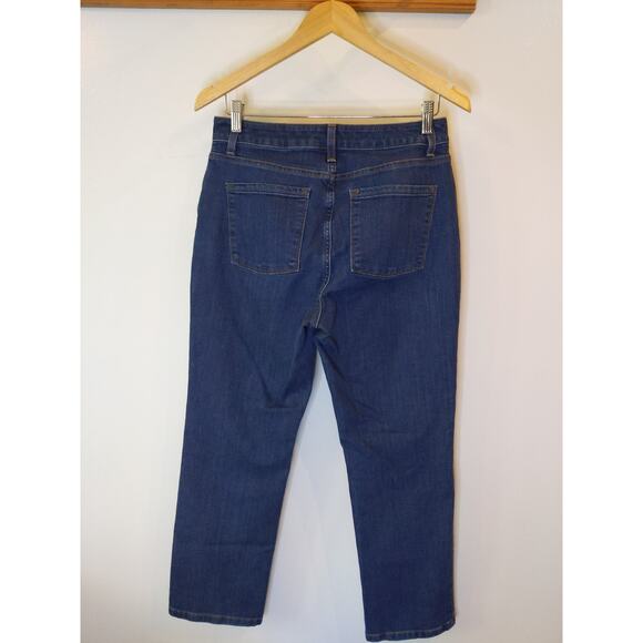 L.L.BEAN Classic Fit Women's Blue Jeans Size 10 Petite Medium Wash Straight Leg - Picture 2 of 8